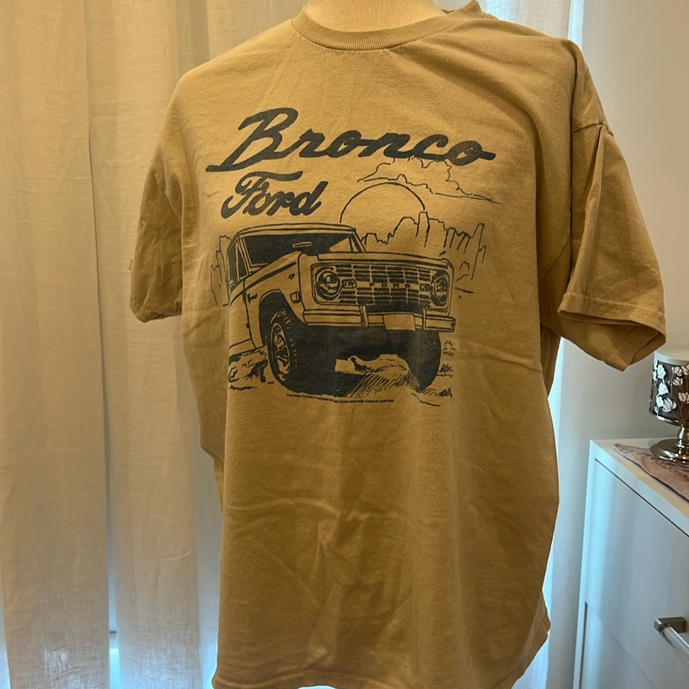 size- Medium selling-$20